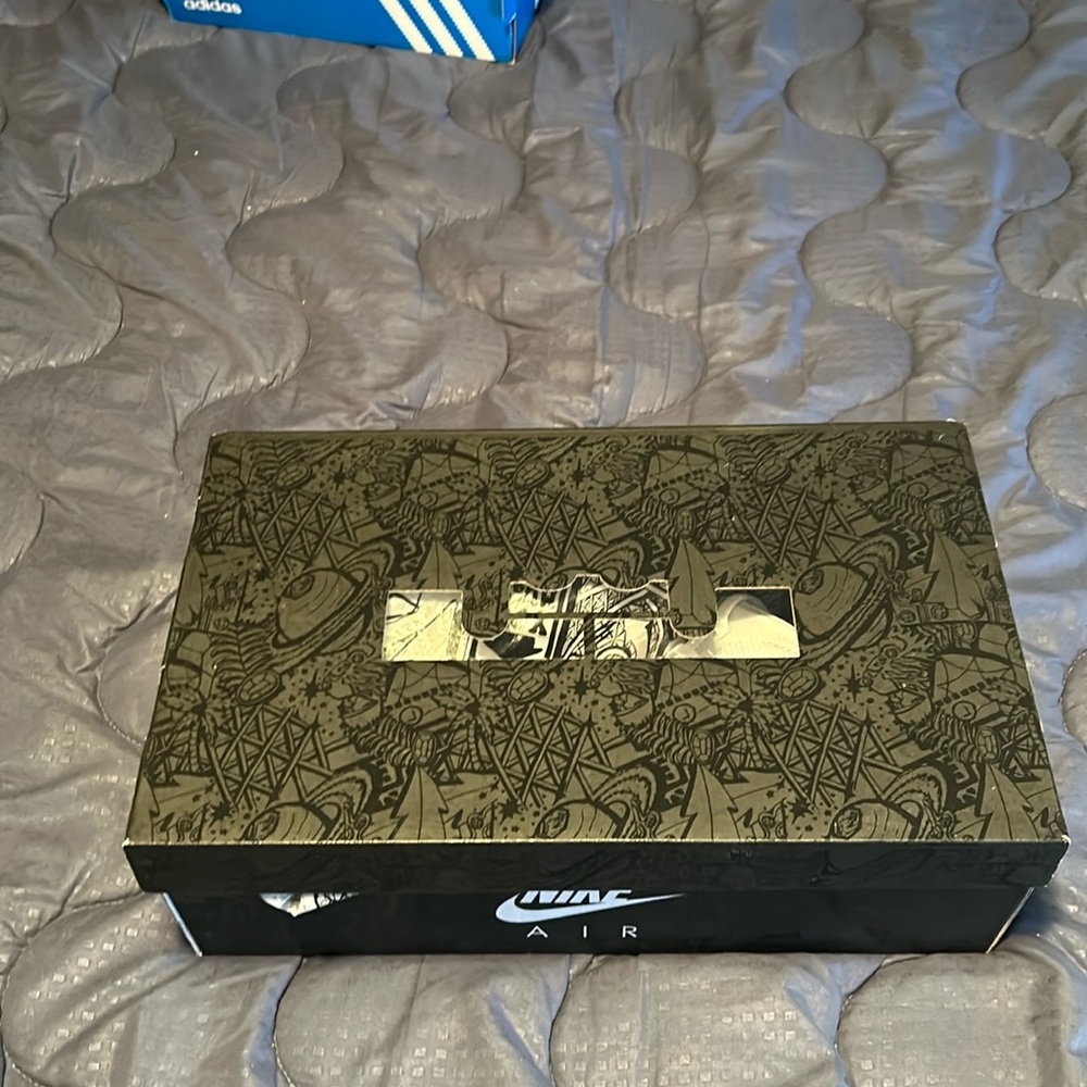 Lebron xix low